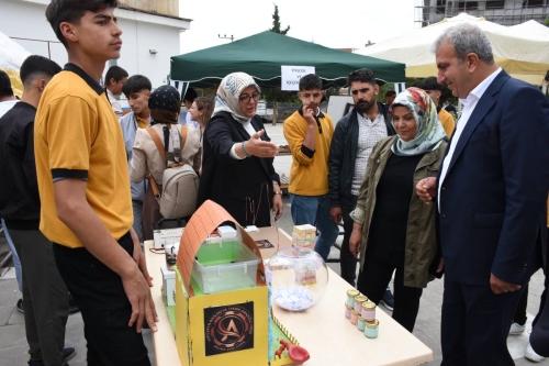 Eşbaşkanlar Gençlerin Üretimlerini Yerinde İnceledi